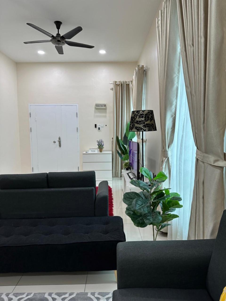 Rumahku Homestay, Taman Jasin Perdana Ngoại thất bức ảnh